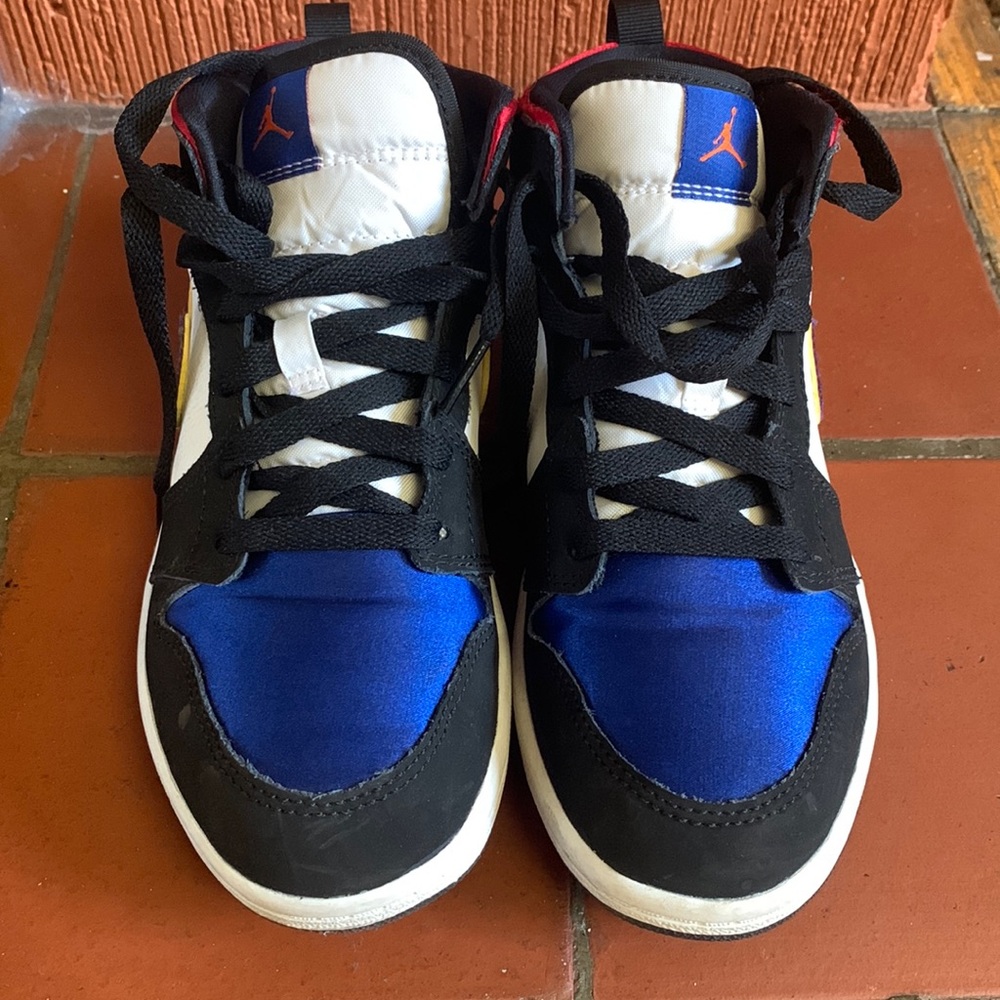 Boy’s Jordan’s